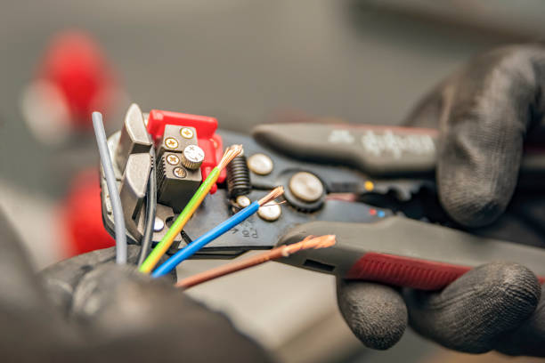 Best Commercial Electrician Services  in Berkshire Lakes, FL